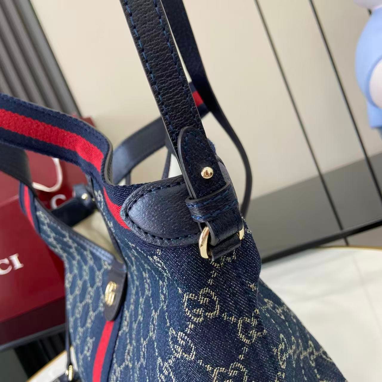 Gucci Small Tote Bag 860845
