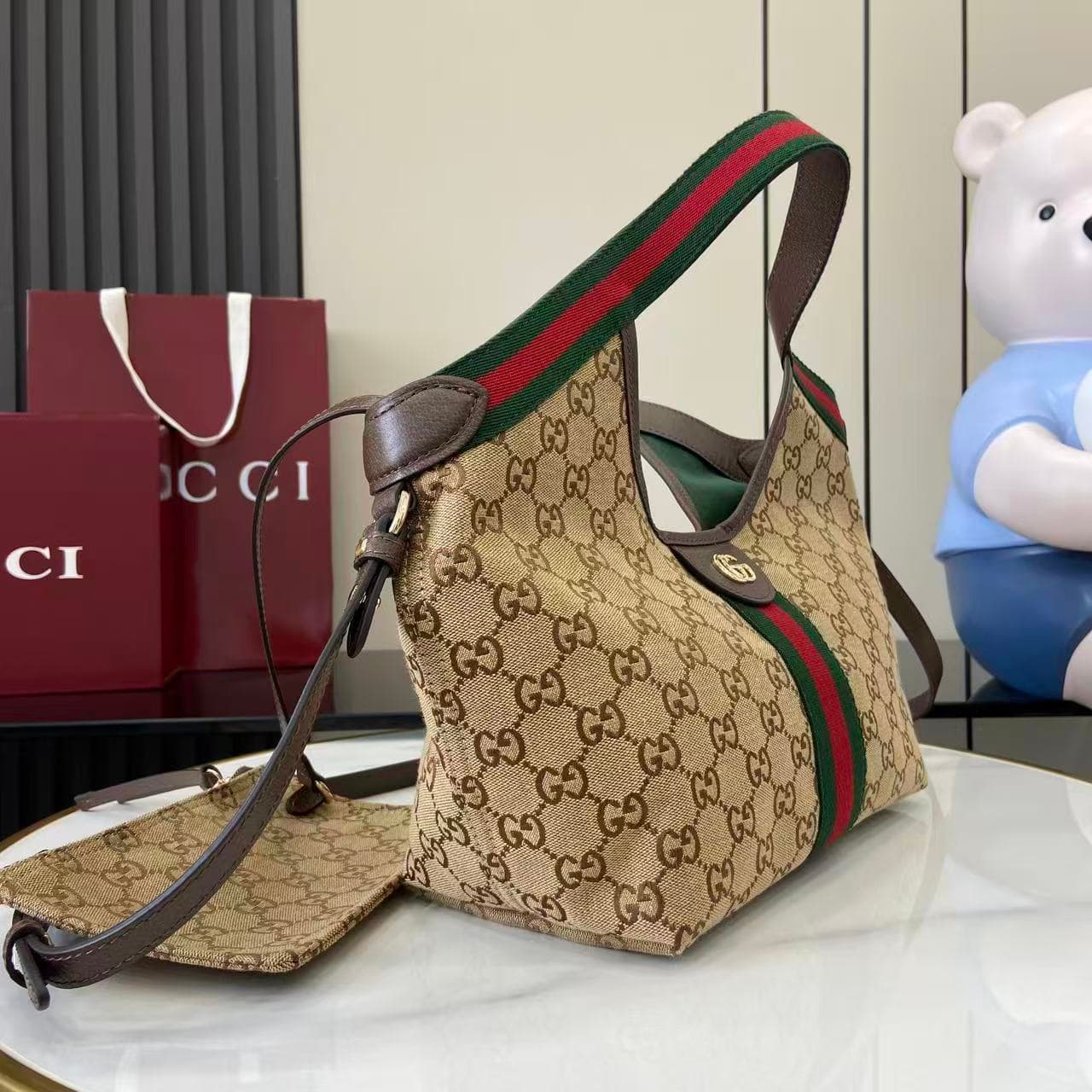 Gucci Small Tote Bag 860845