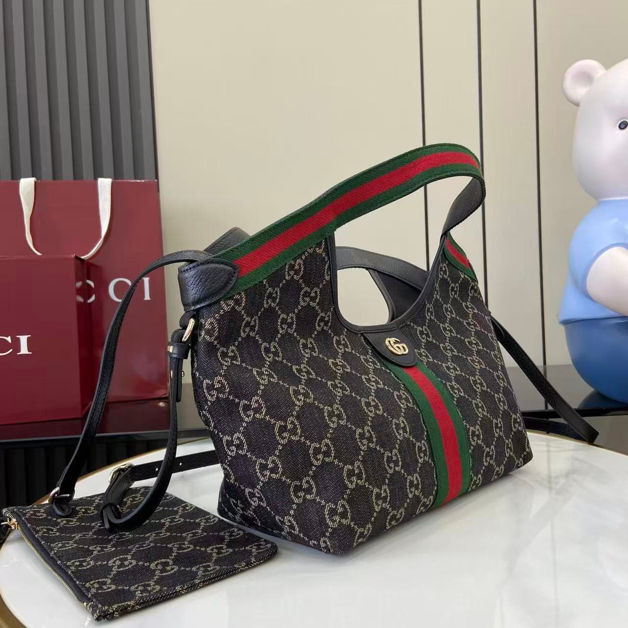 Gucci Black Small Tote Bag 860845
