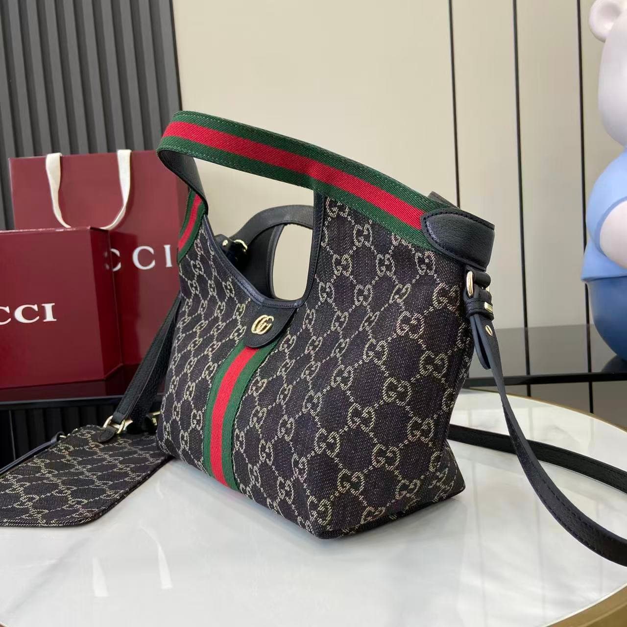 Gucci Black Small Tote Bag 860845