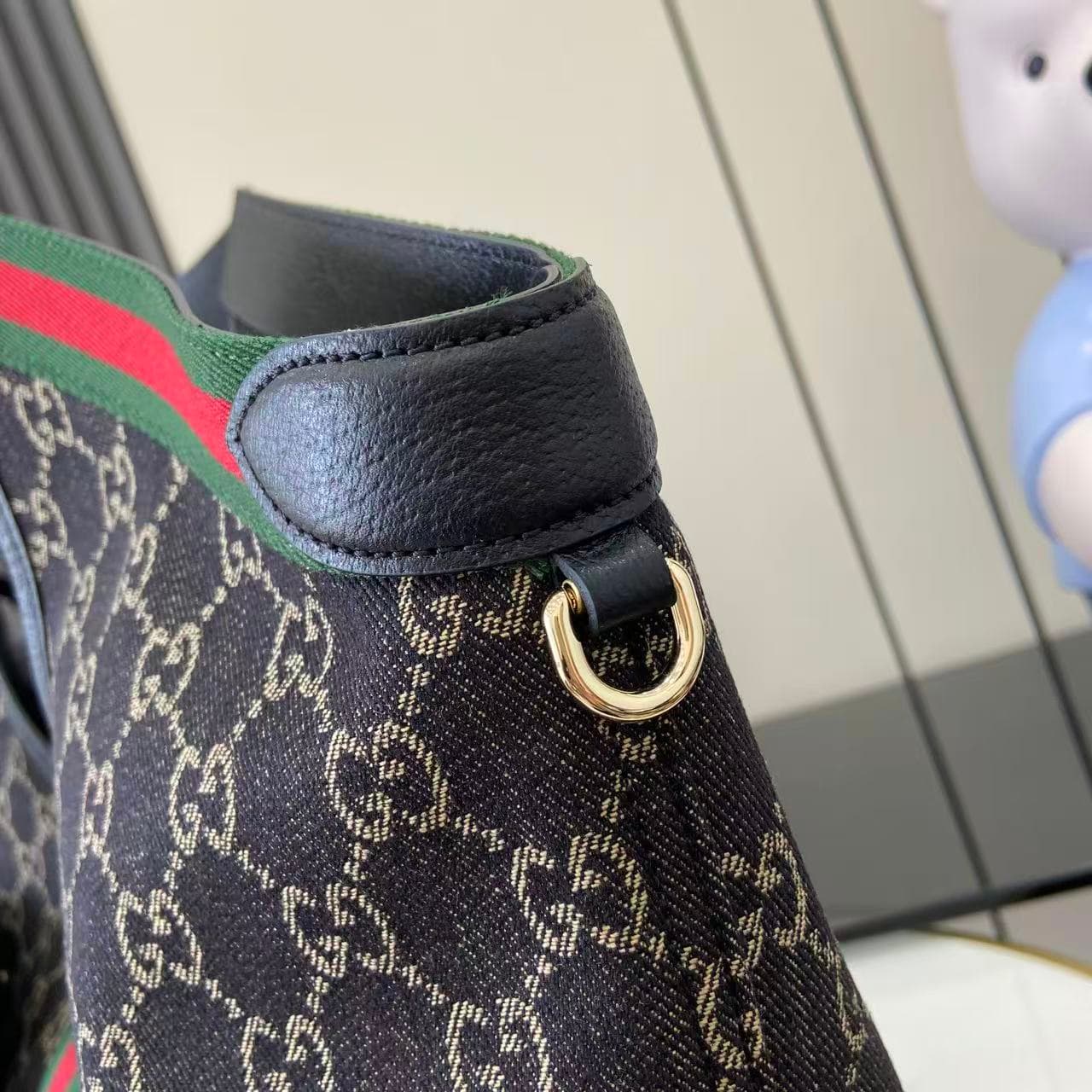 Gucci Black Pouch 853971