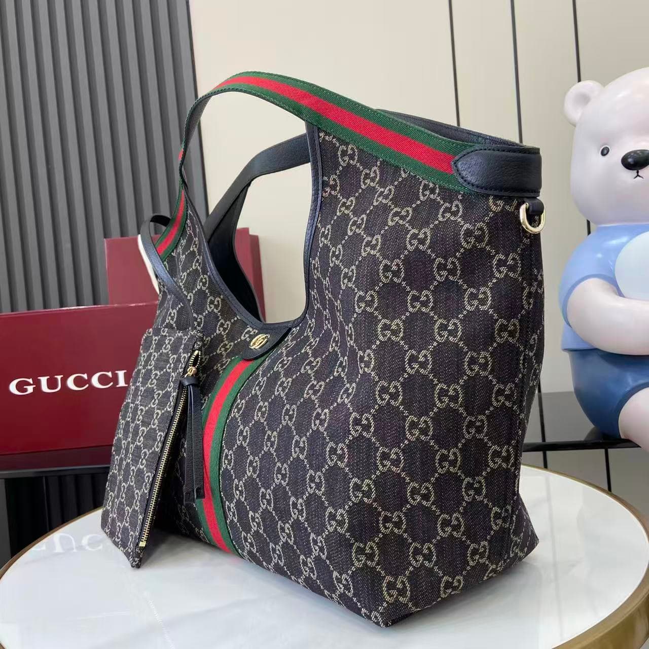 Gucci Black Pouch 853971