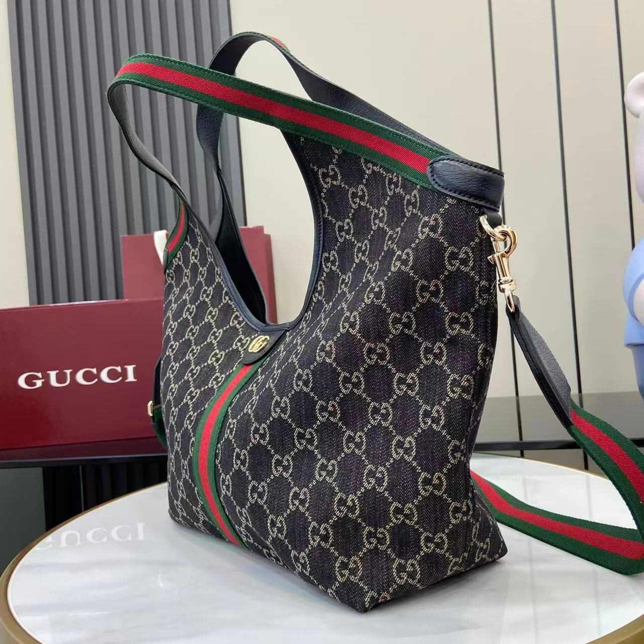 Gucci Tote Bag 853972