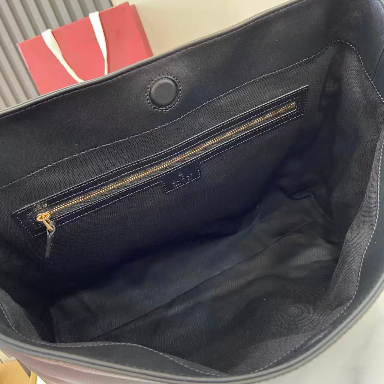 Gucci Black Bag 850926