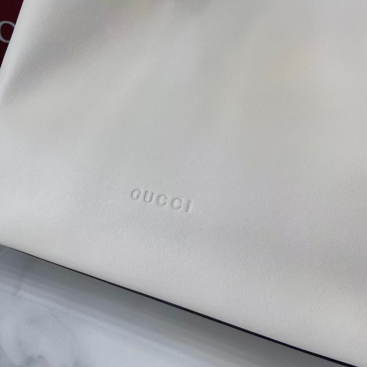 Gucci White Bag 850926