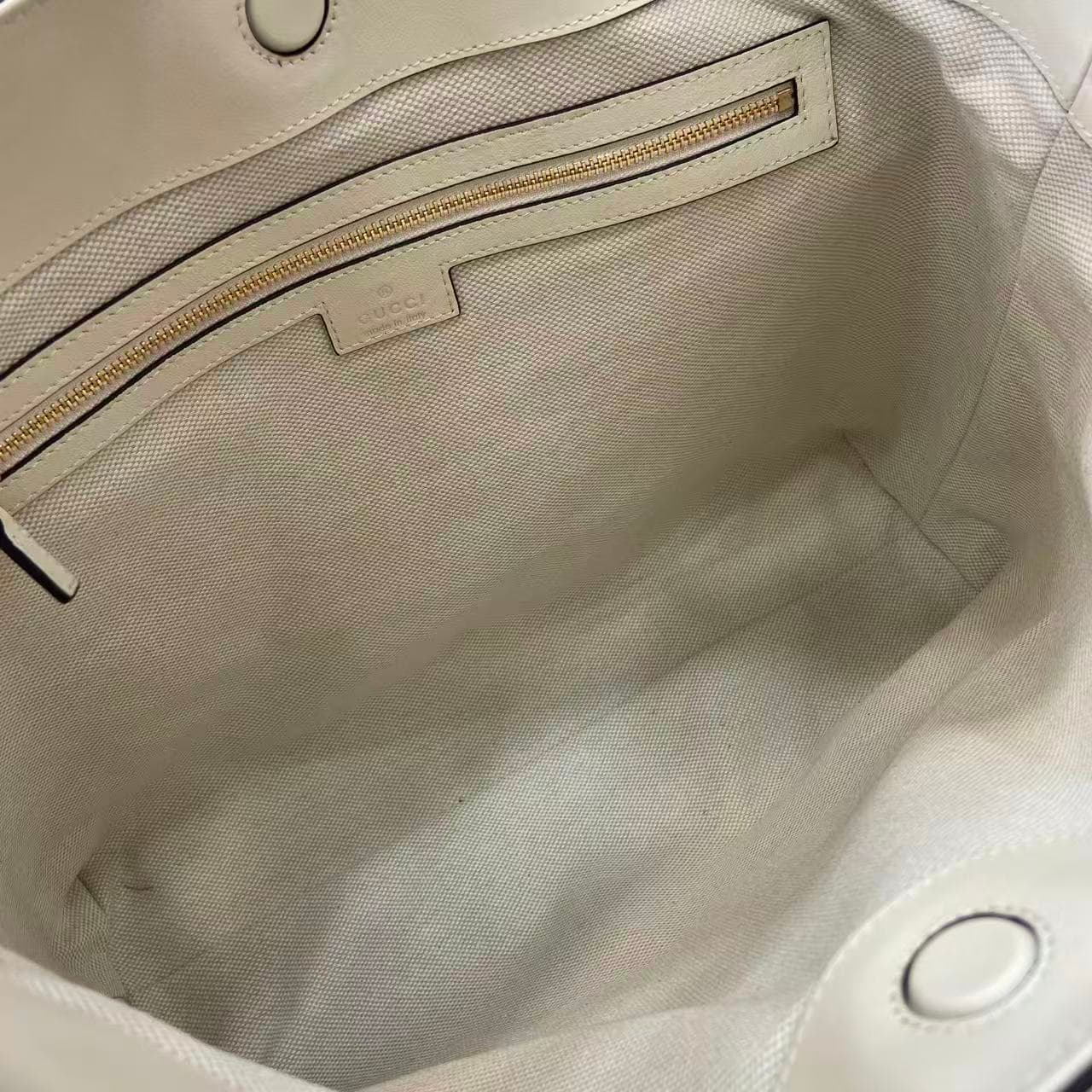Gucci White Bag 850926