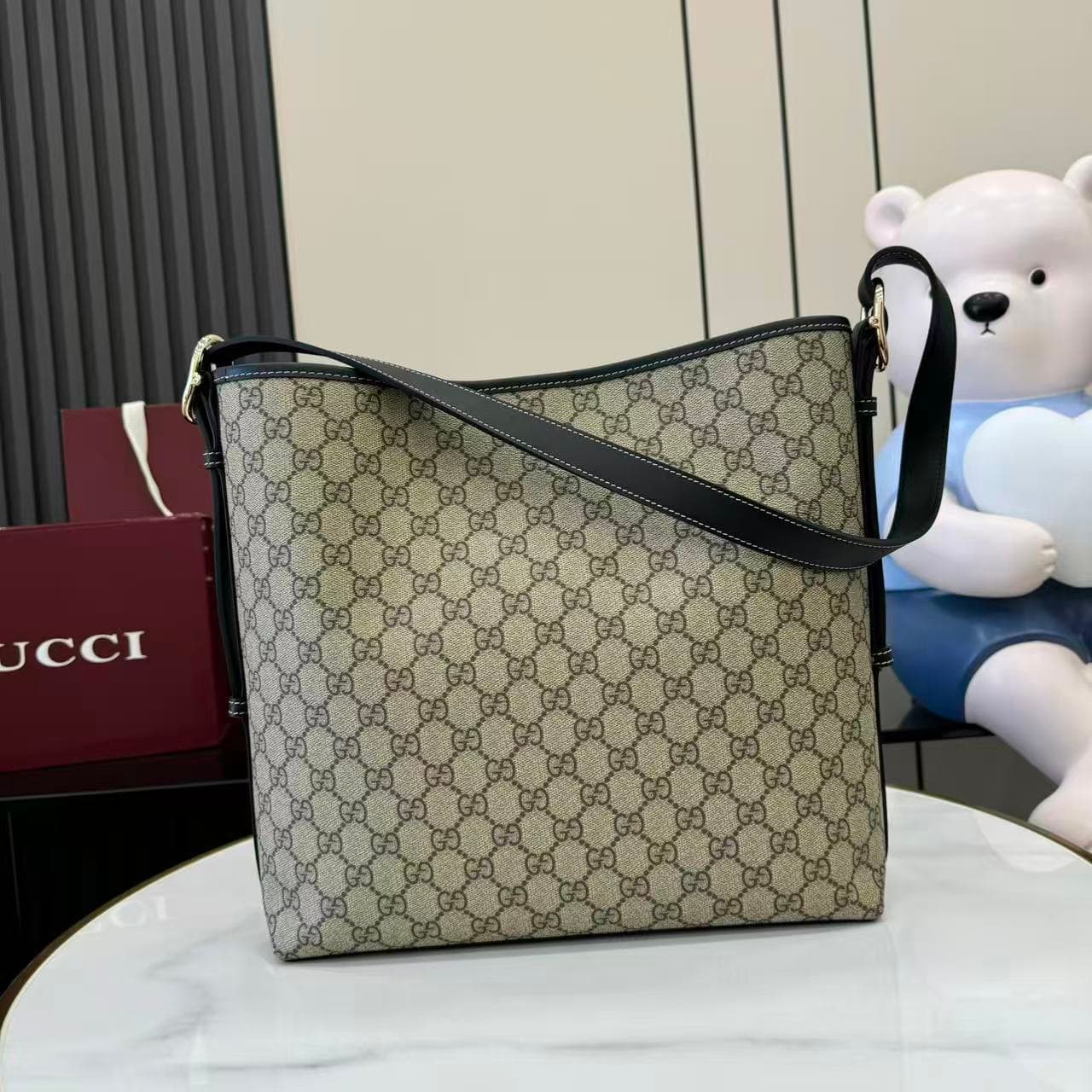 Gucci Black Bucket Bag 847452