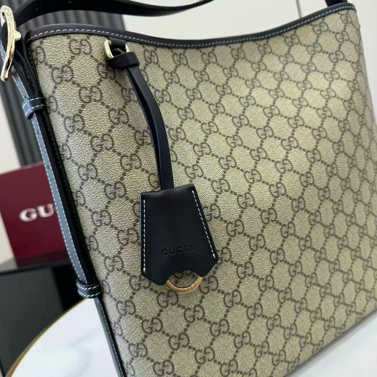 Gucci Black Bucket Bag 847452