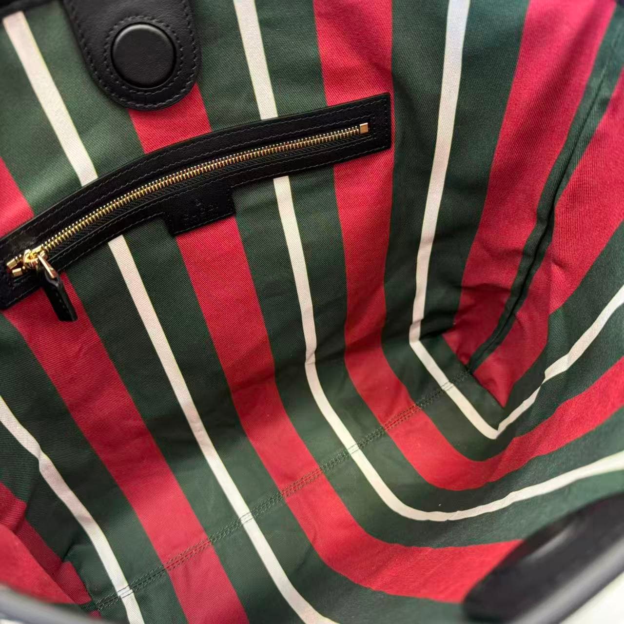 Gucci Black Bucket Bag 847452
