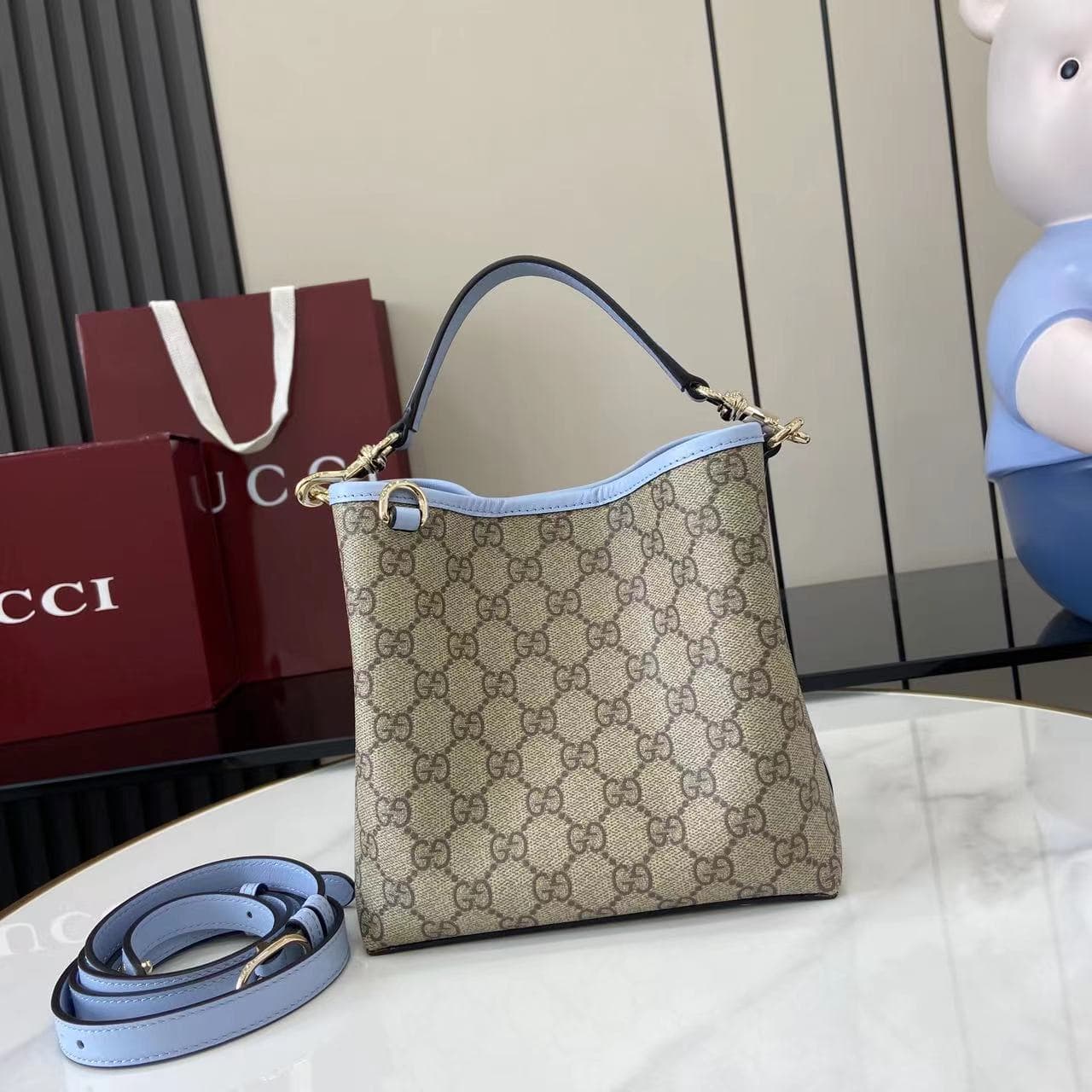 Gucci Bucket Bag 815118
