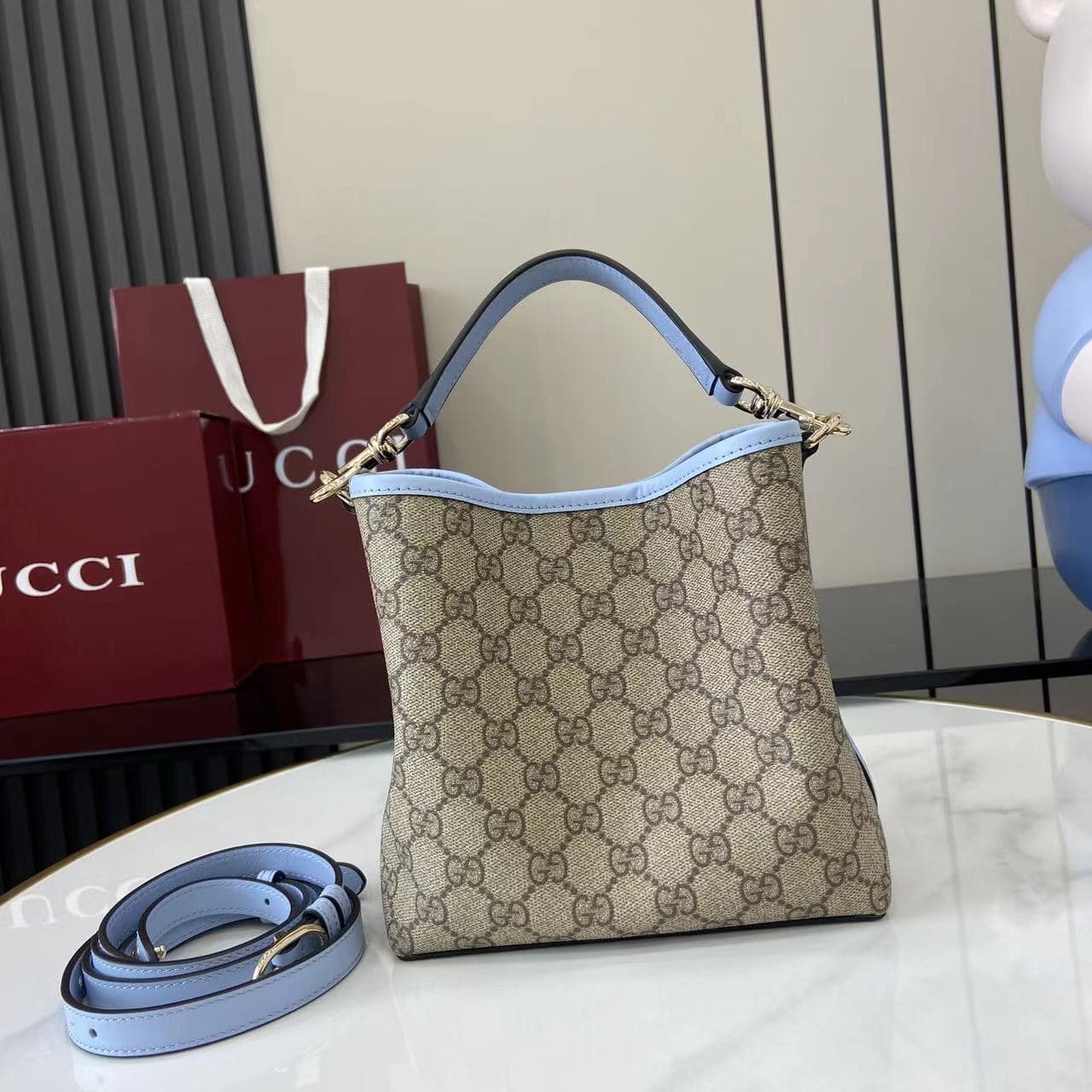 Gucci Bucket Bag 815118