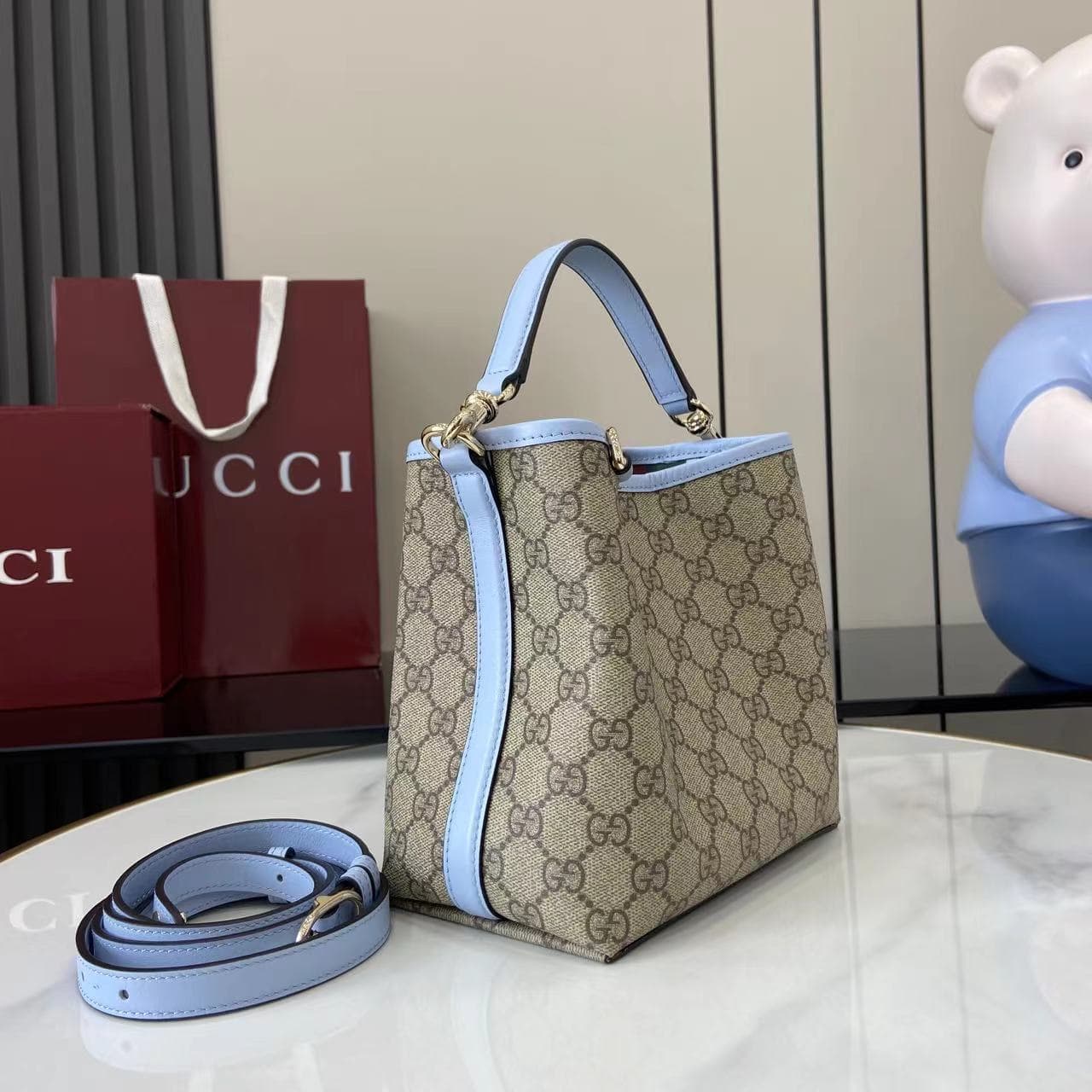 Gucci Bucket Bag 815118