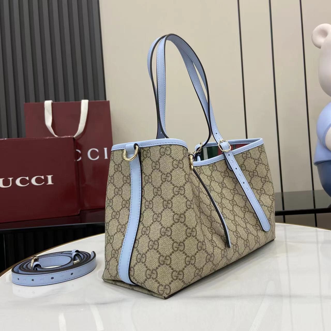 Gucci Small Tote Bag 815214