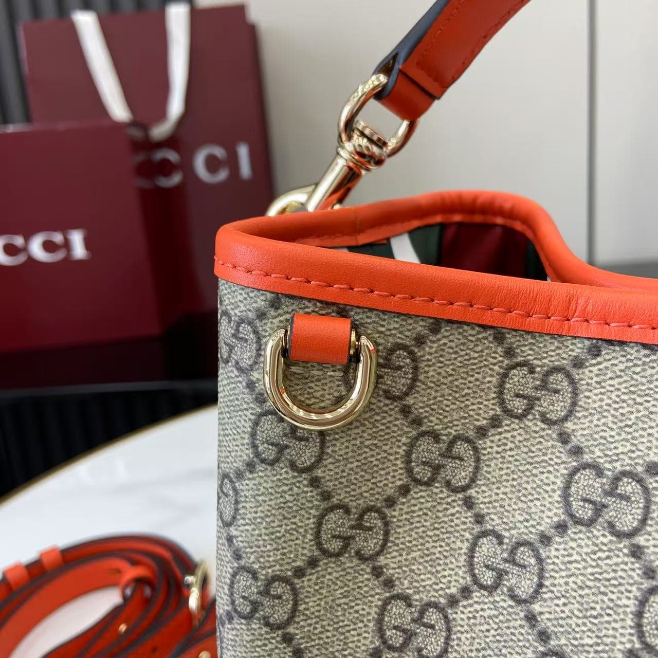 Gucci Bucket Bag 815118