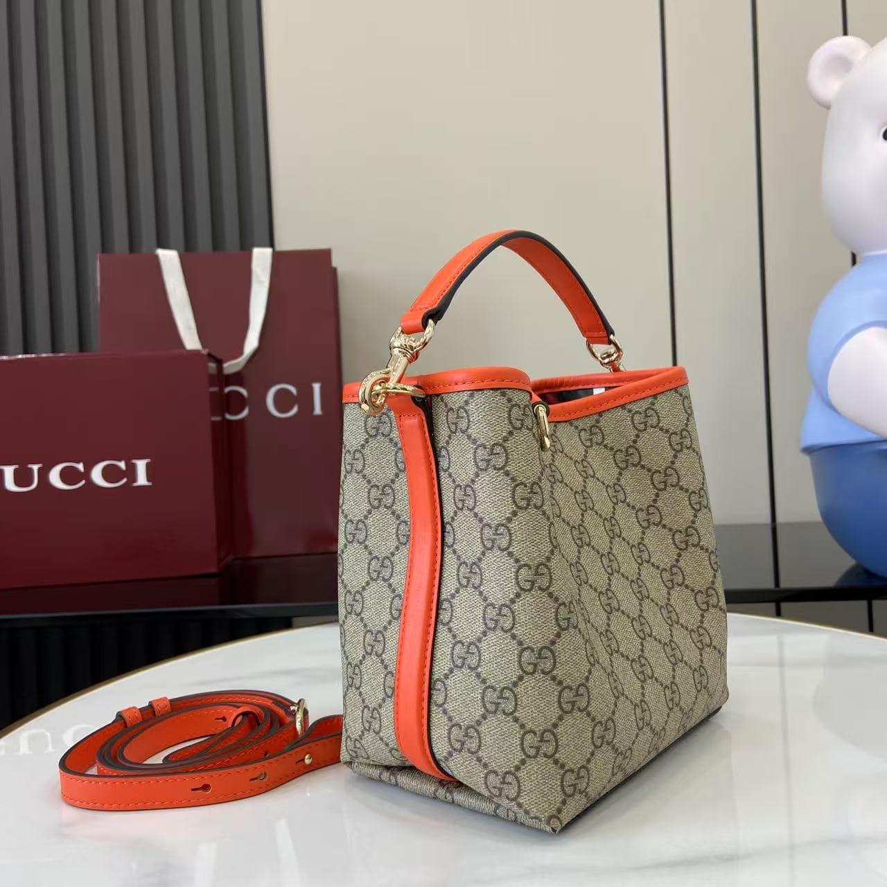 Gucci Bucket Bag 815118