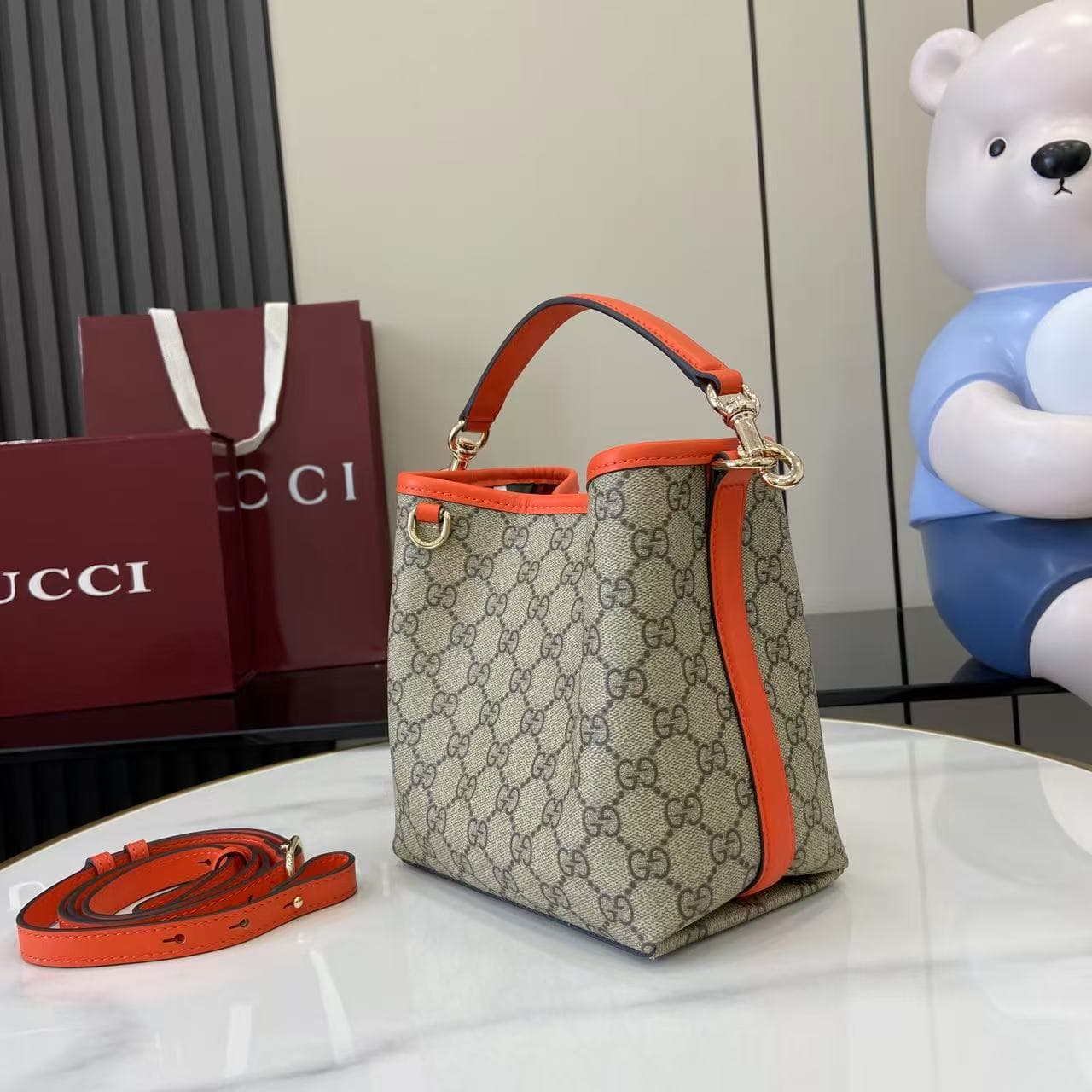 Gucci Bucket Bag 815118