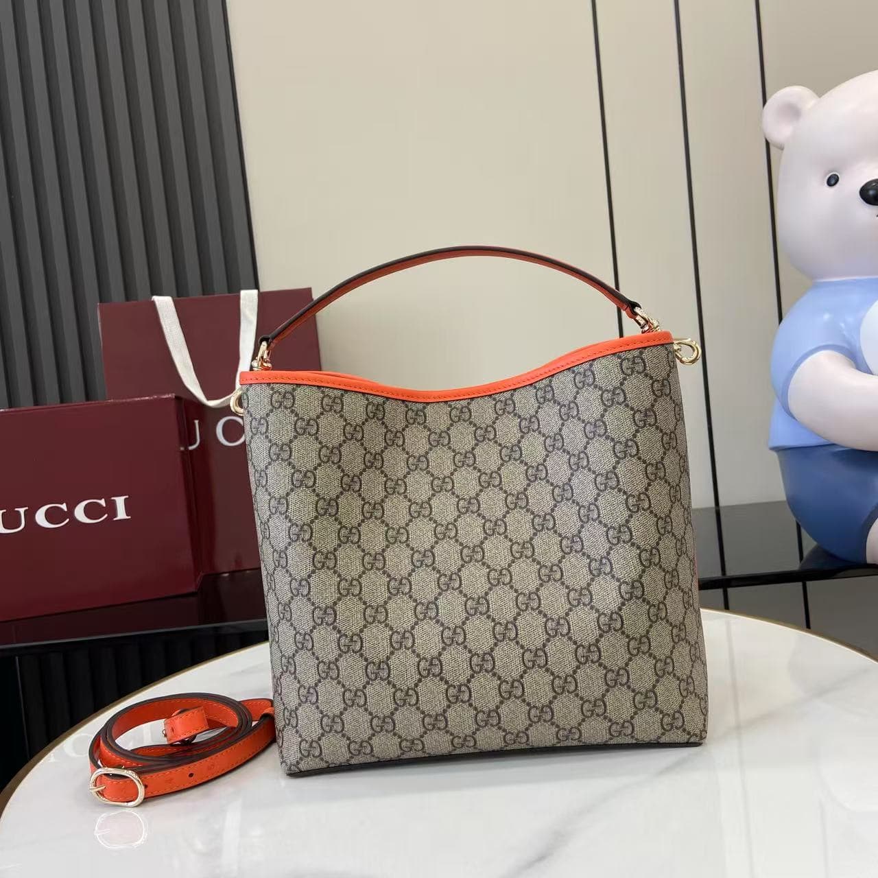 Gucci Crossbody Bag 815103