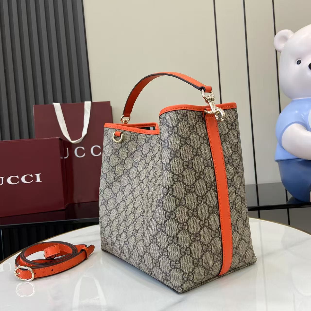 Gucci Crossbody Bag 815103