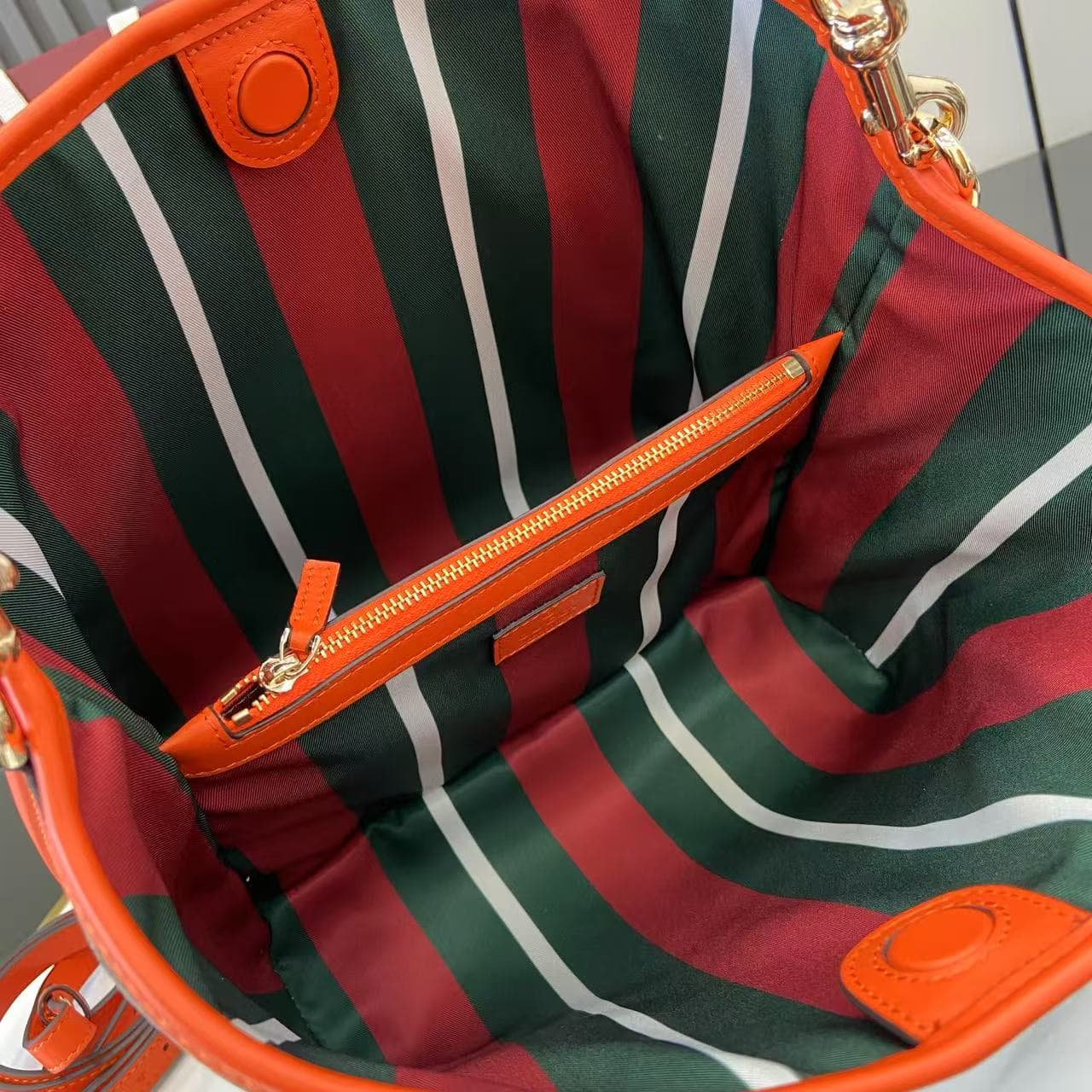 Gucci Crossbody Bag 815103