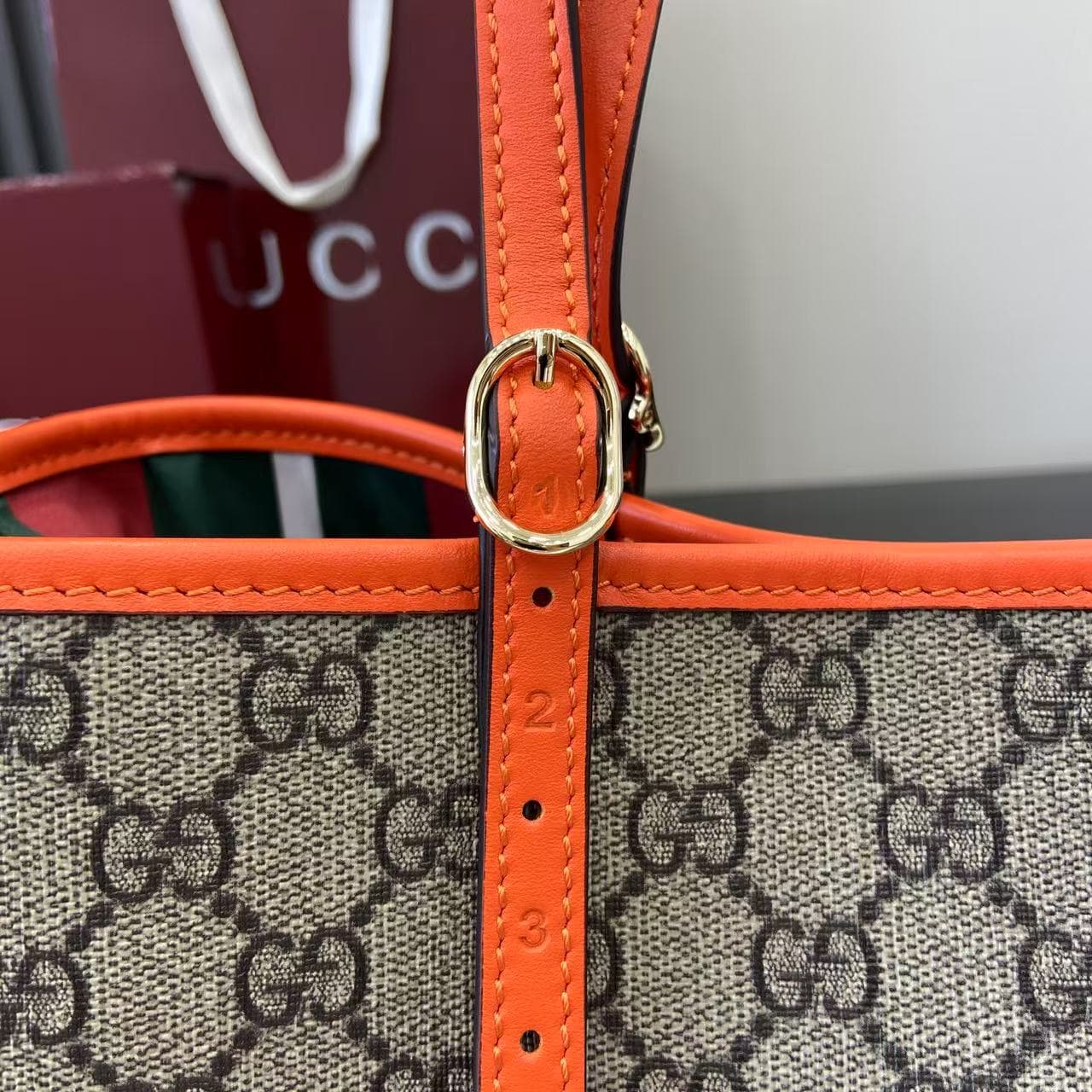 Gucci Tote Bag 815214