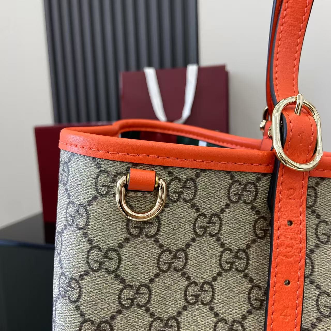Gucci Tote Bag 815213