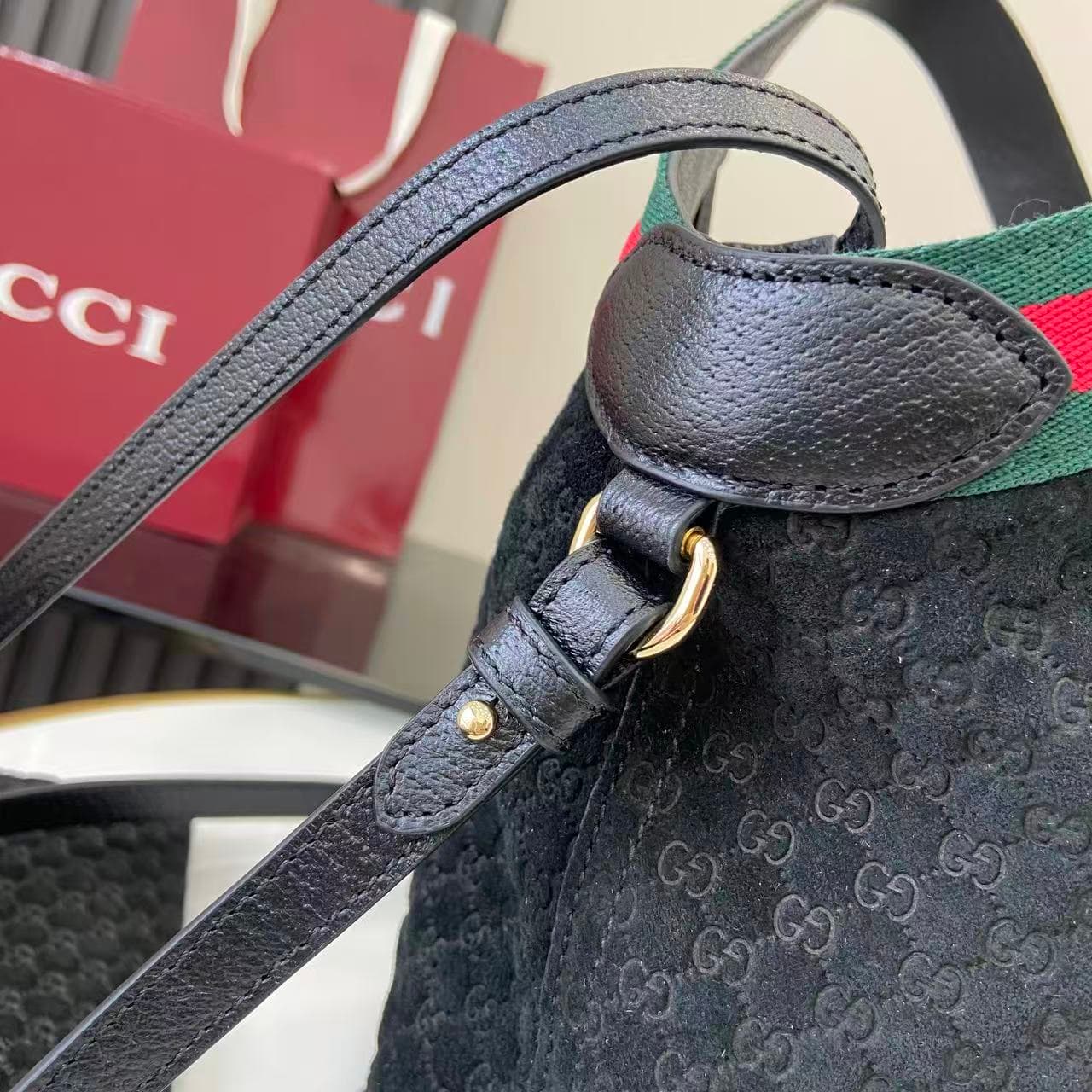 Gucci Black Small Tote Bag 860845