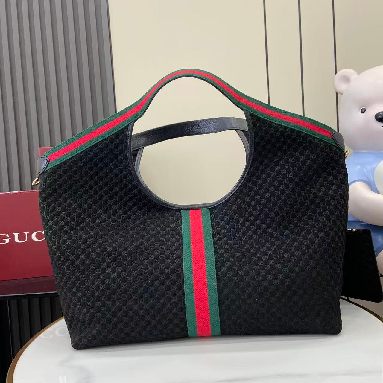 Gucci Black Pouch 853971