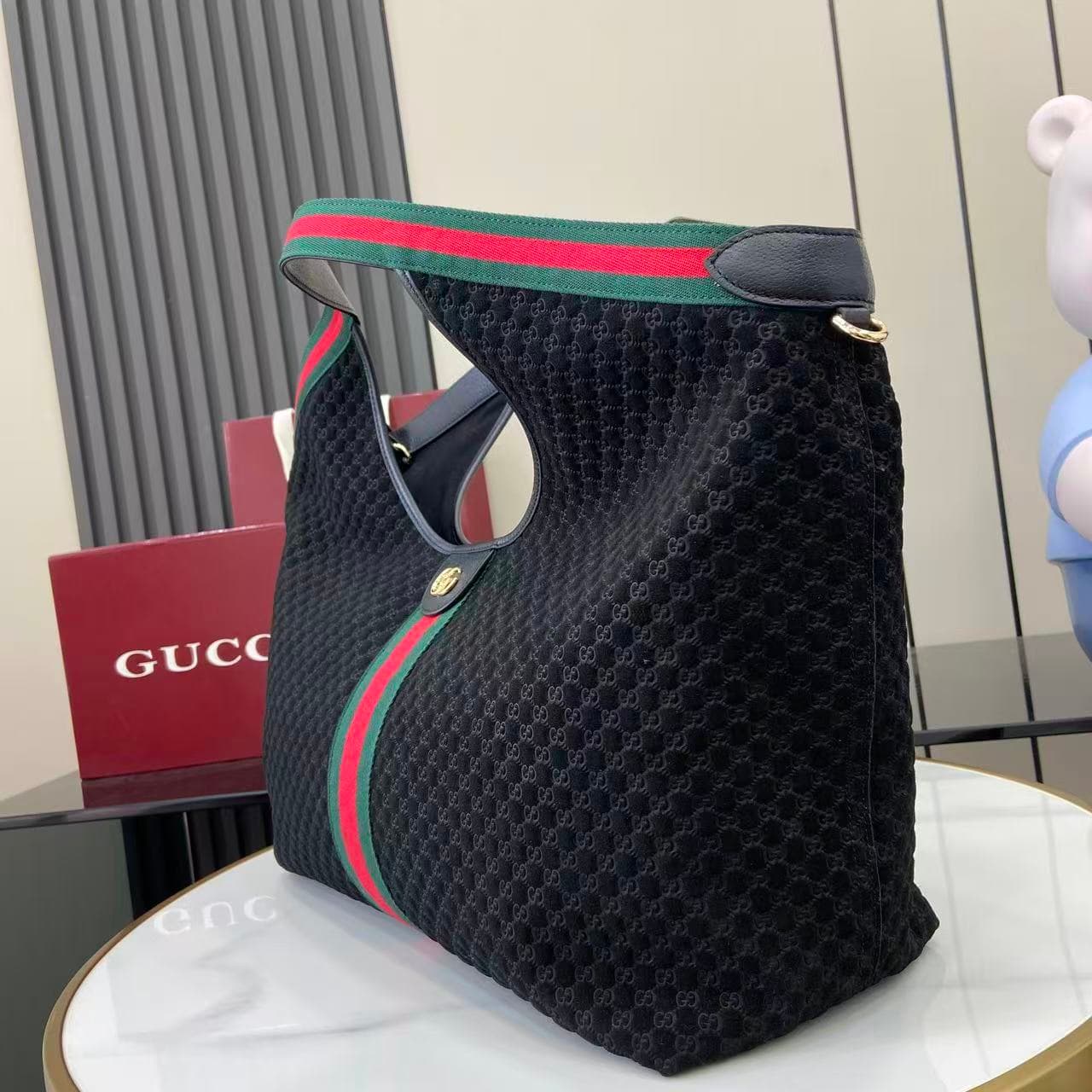 Gucci Black Pouch 853971