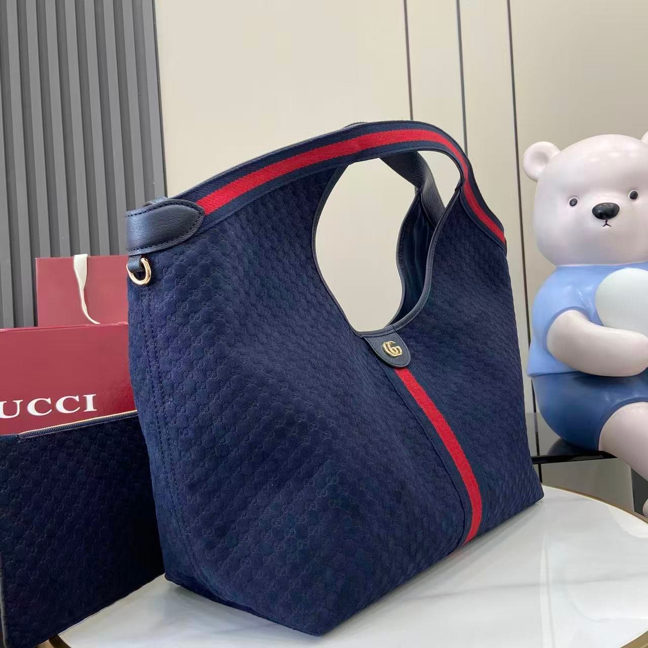 Gucci Blue Pouch 853971