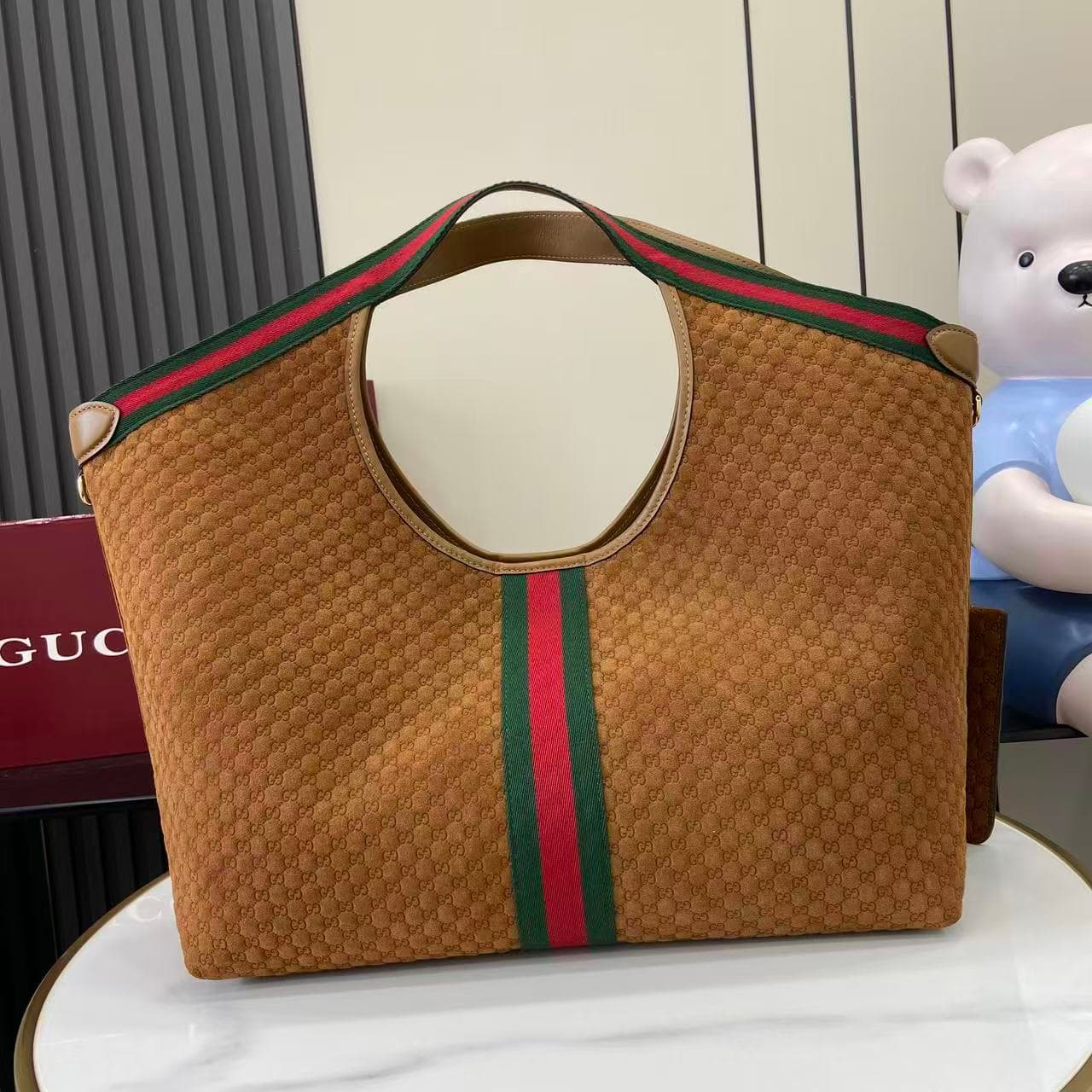 Gucci Brown Pouch 853971