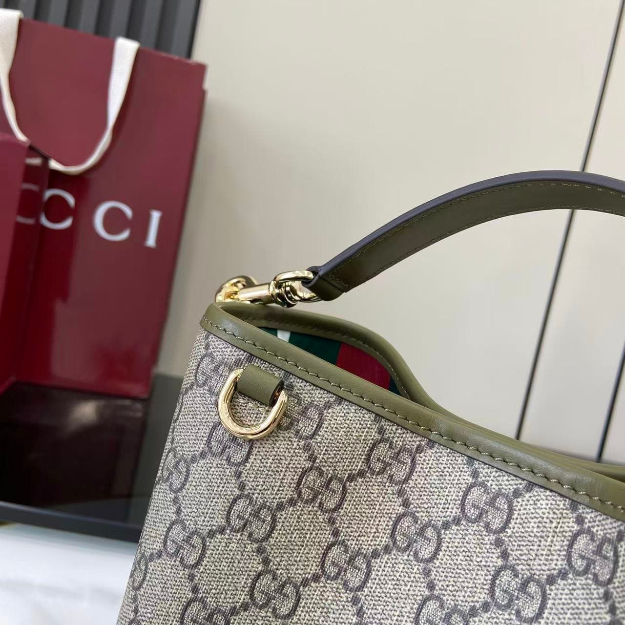 Gucci Brown Bucket Bag 815118