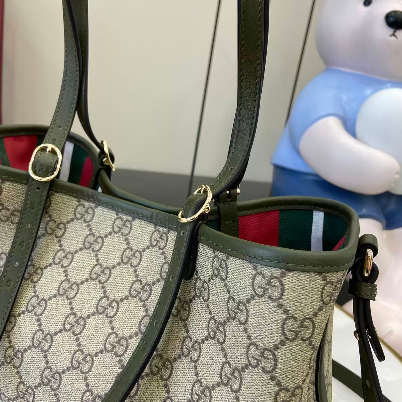 Gucci Small Tote Bag 815214