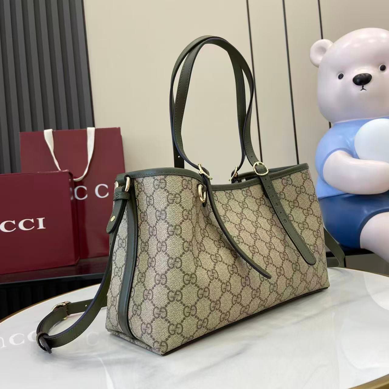 Gucci Small Tote Bag 815214