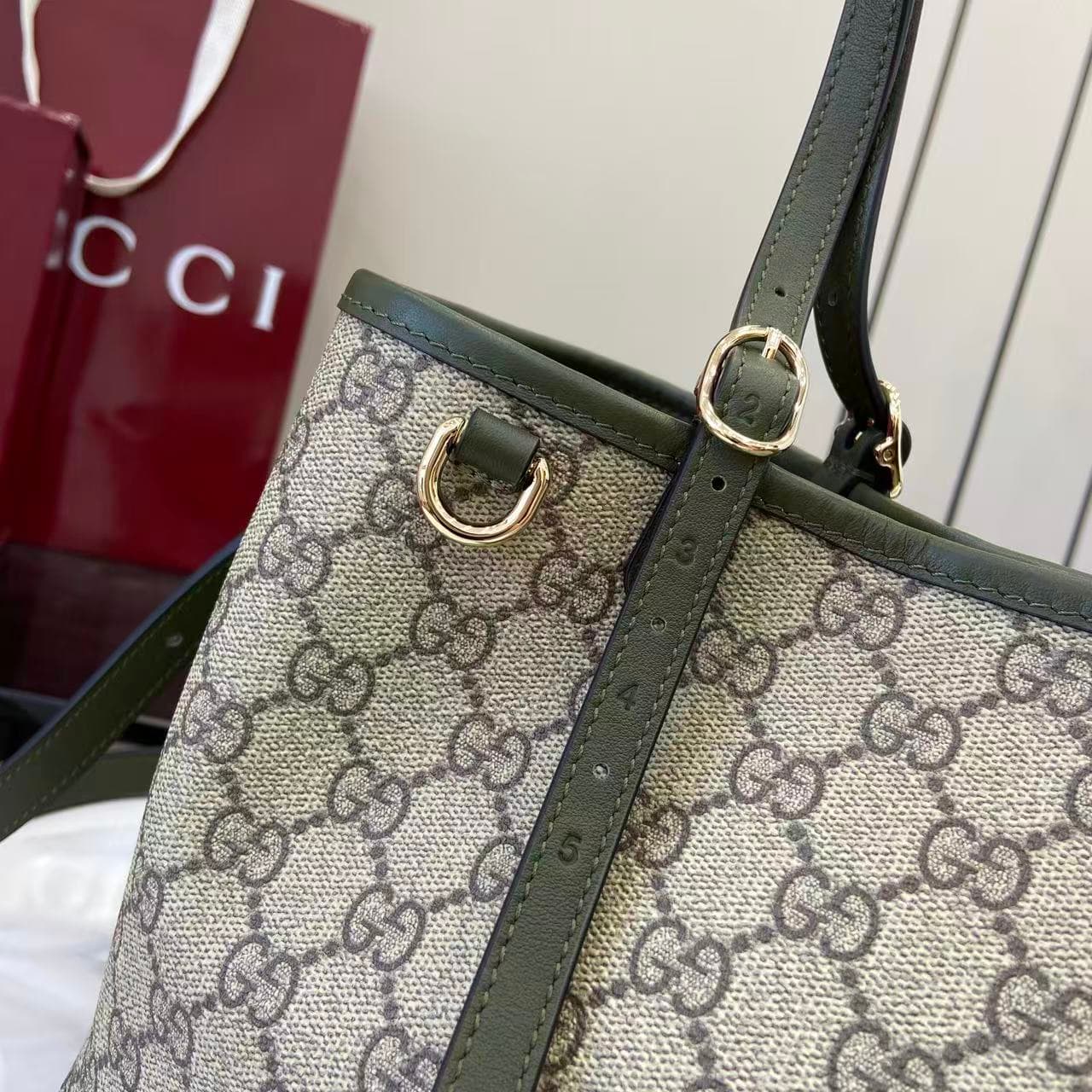 Gucci Small Tote Bag 815214