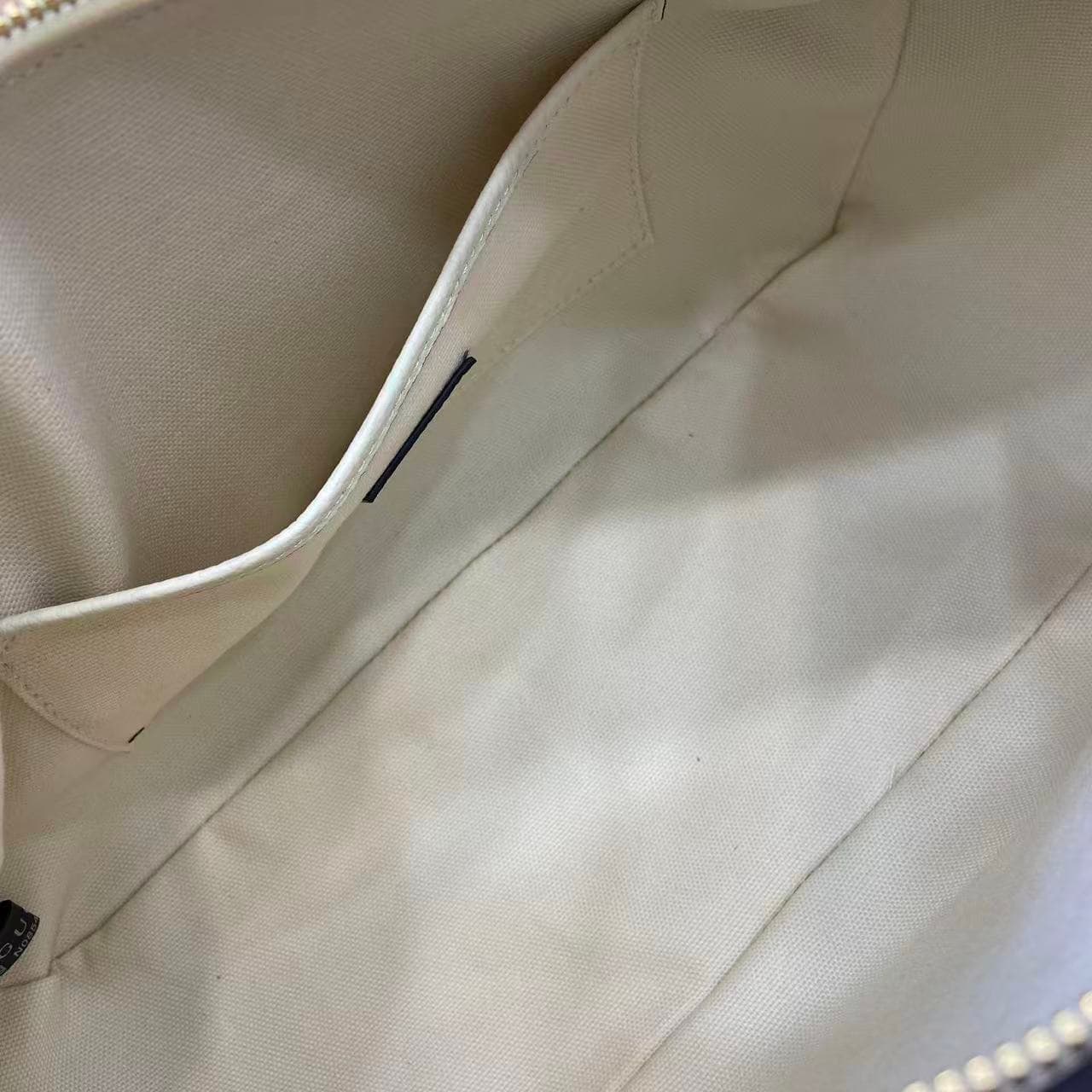Gucci White Bag 860787