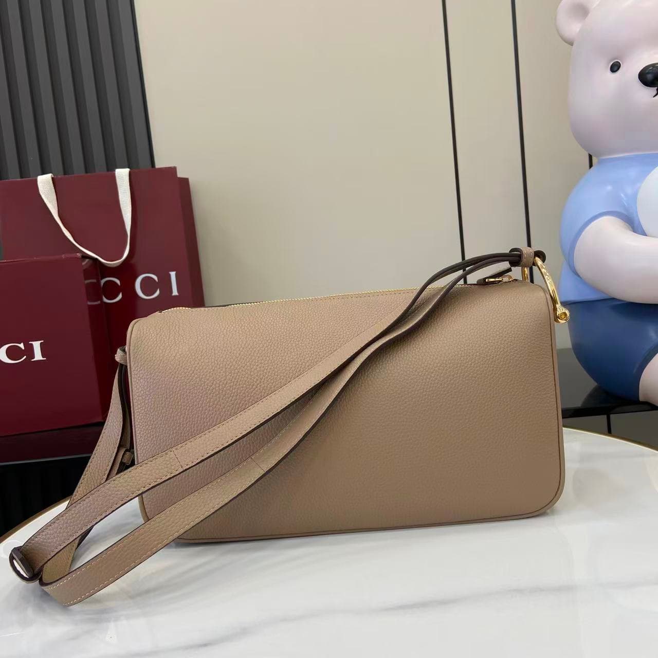 Gucci Brown Bag 860787