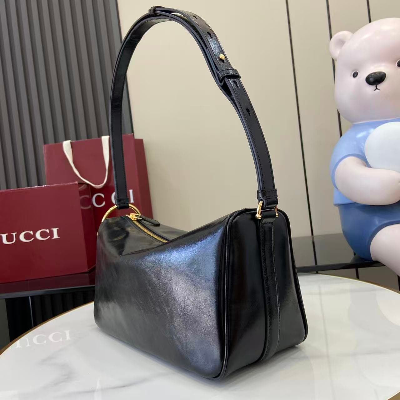 Gucci Black Bag 860787