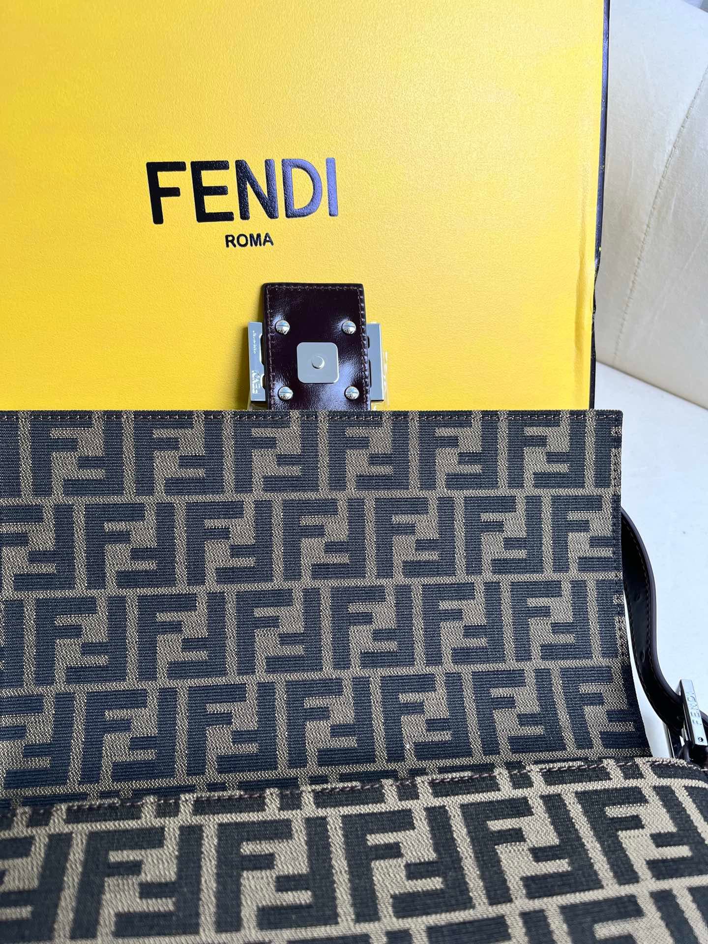 Fendi Shoulder Bag