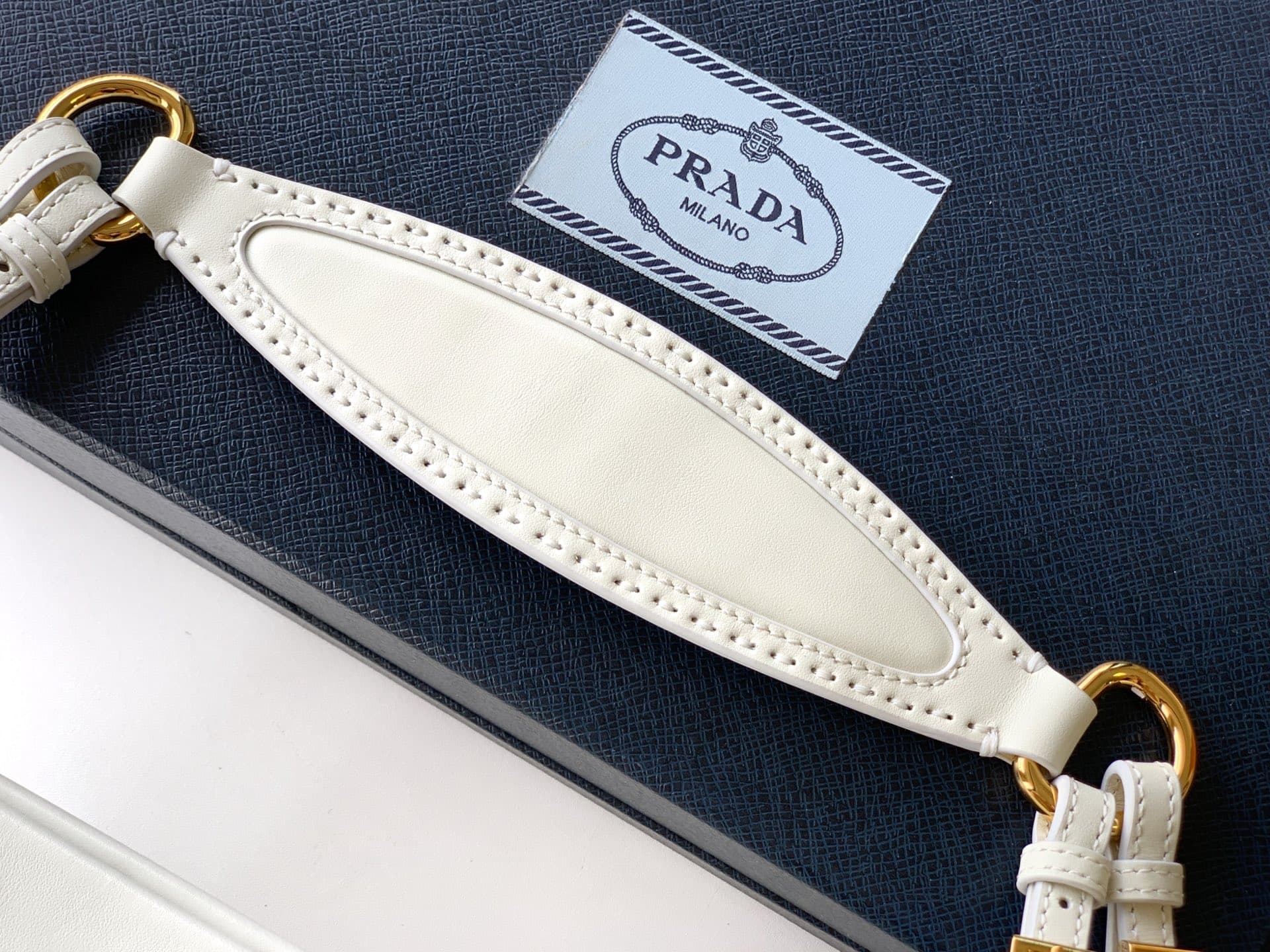 Prada Gold Product 1BC262