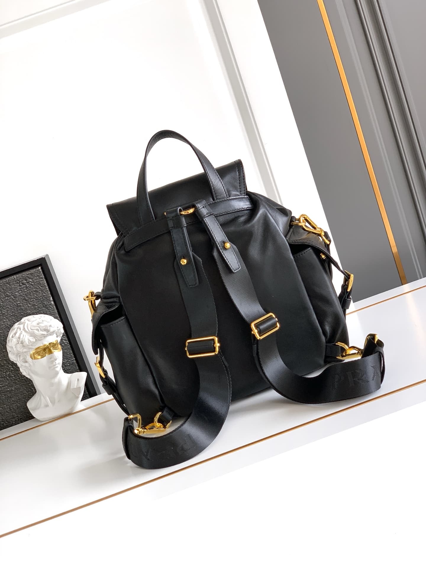 Prada Backpack 1BZ080