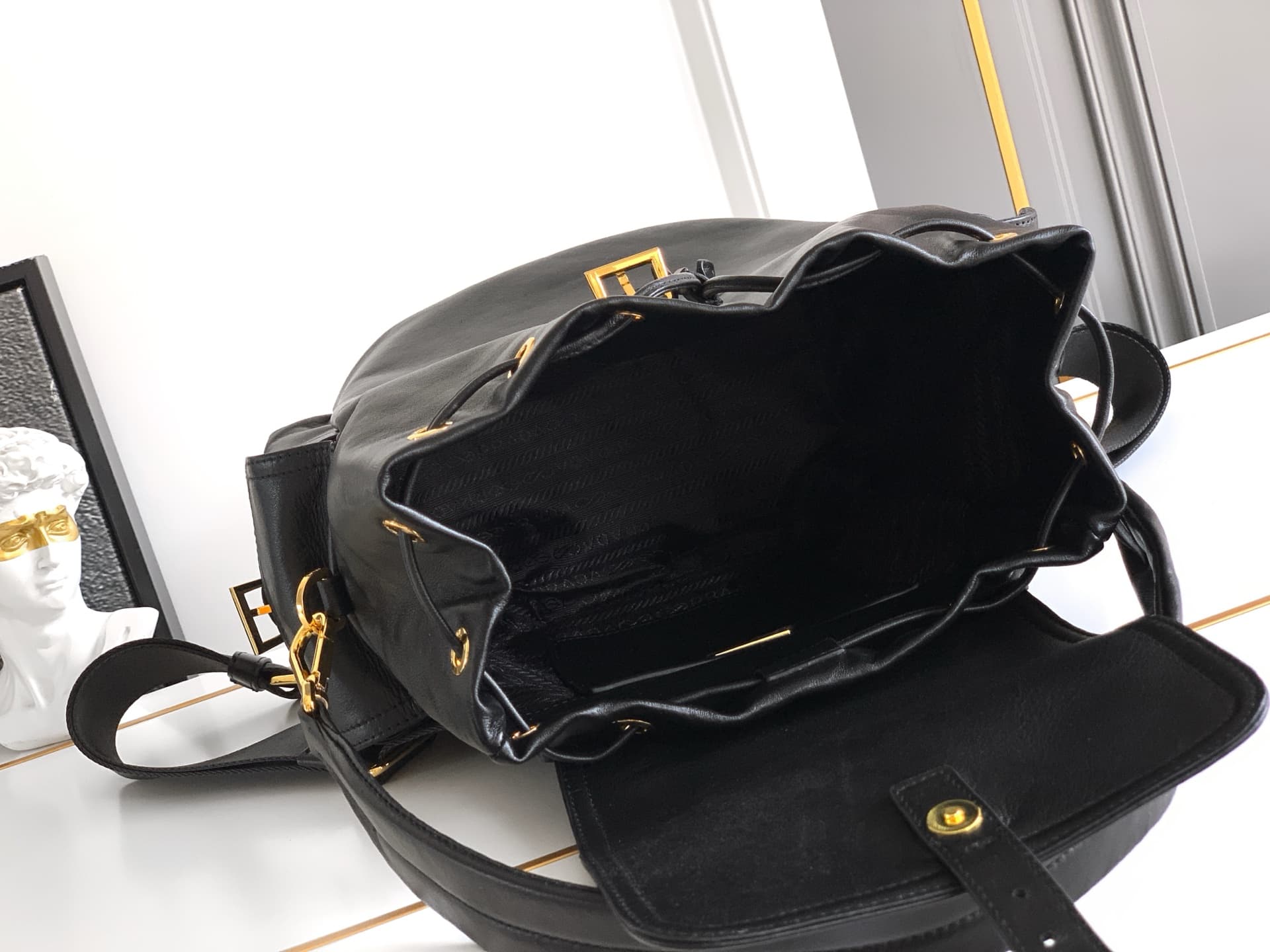 Prada Backpack 1BZ080