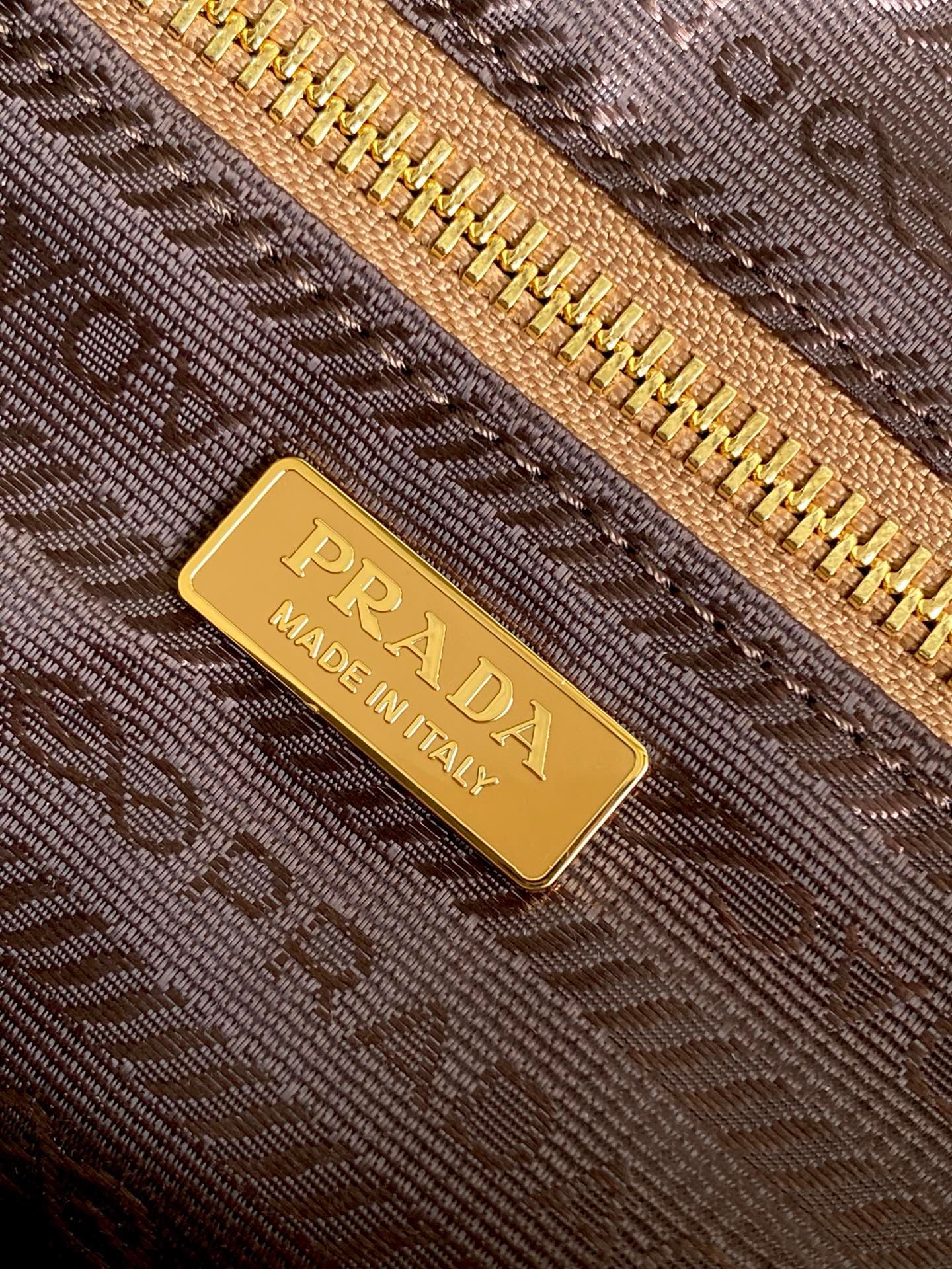 Prada Bag 1BC264