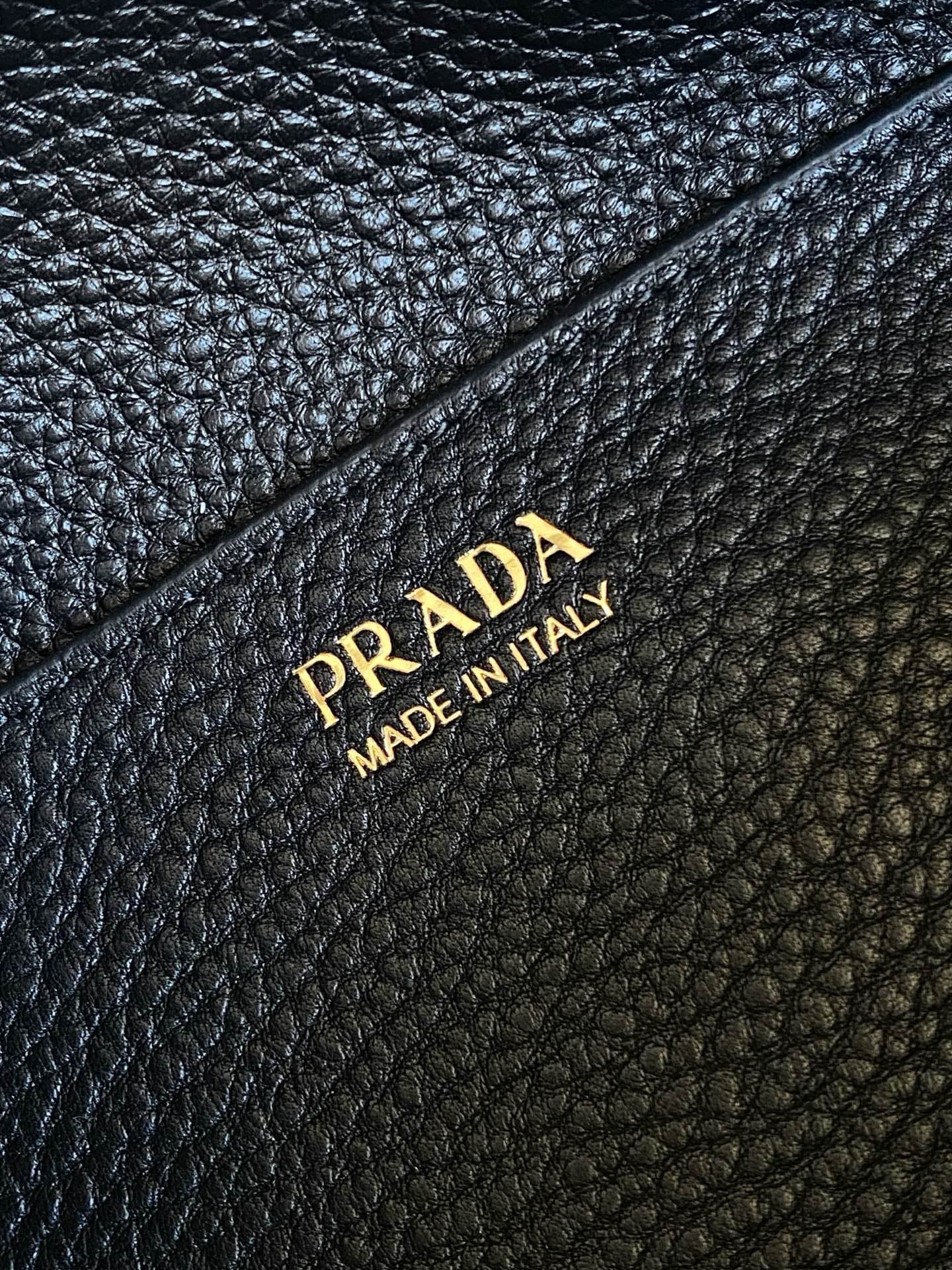 Prada Gold Bag 1BB148