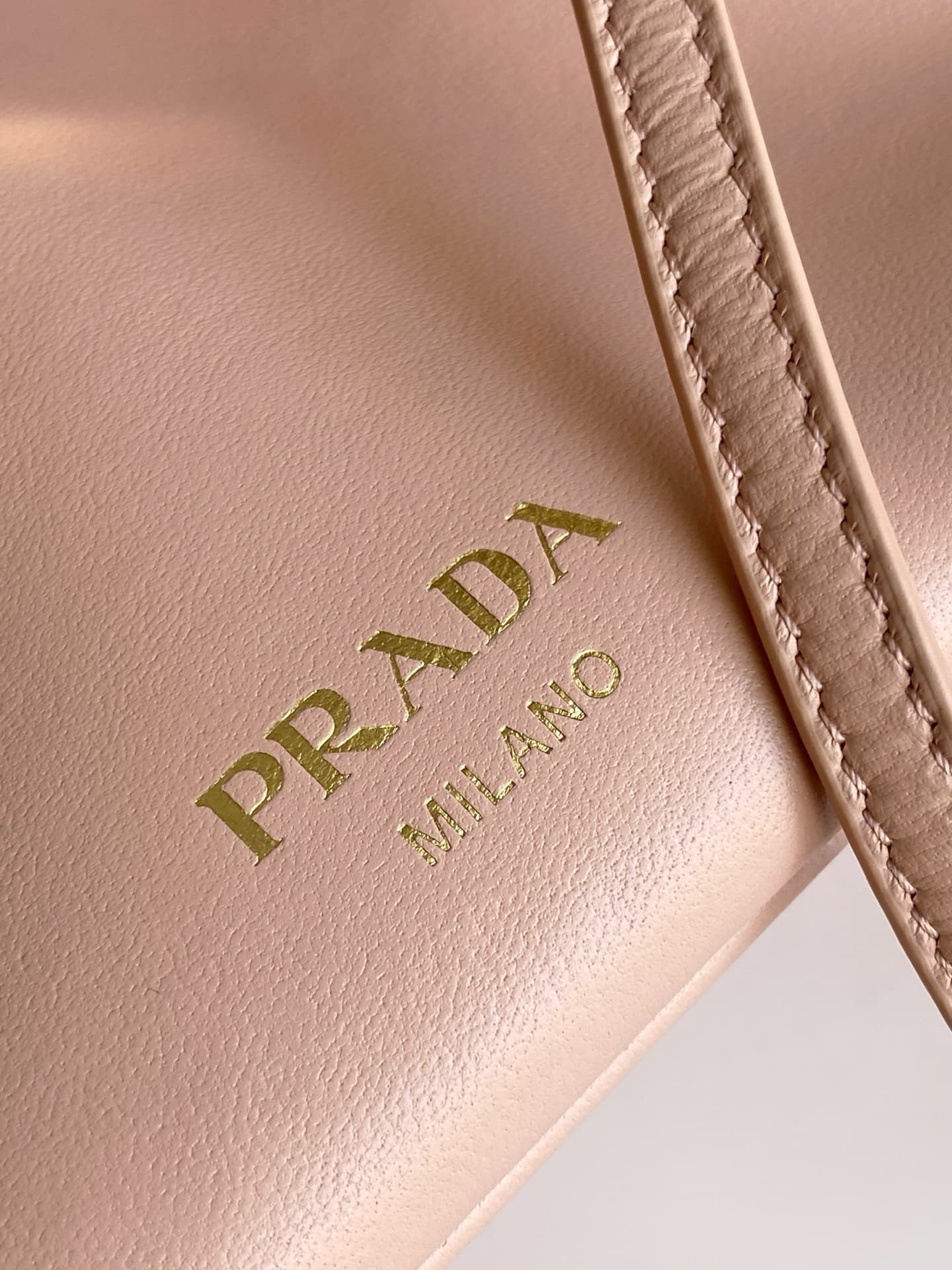 Prada Gold Bag 1BG586