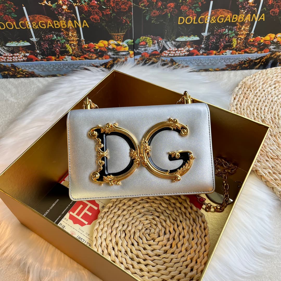 Dolce & Gabbana Gold Bags 4153
