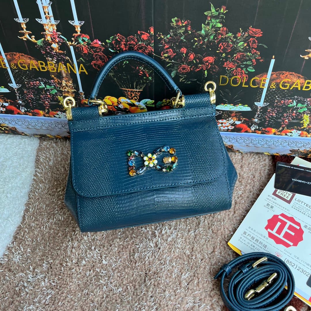 Dolce & Gabbana Gold Bags 4135