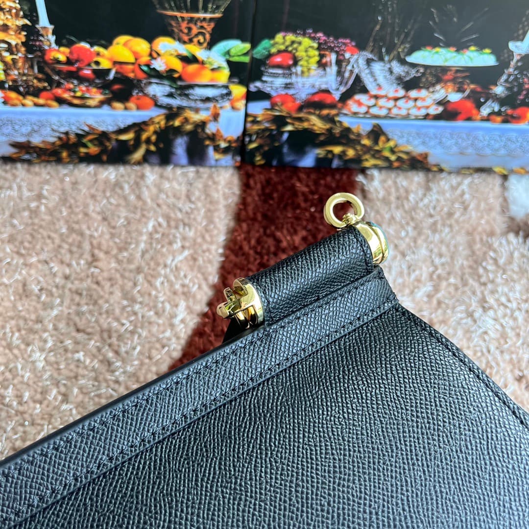 DG复刻 Medium Crossbody Bag