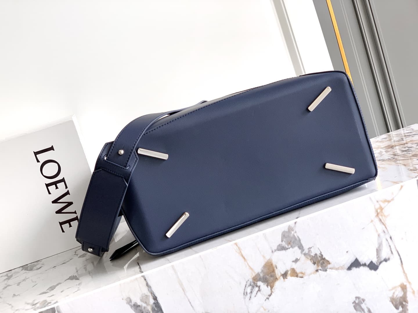 Loewe Blue Medium Product S242488