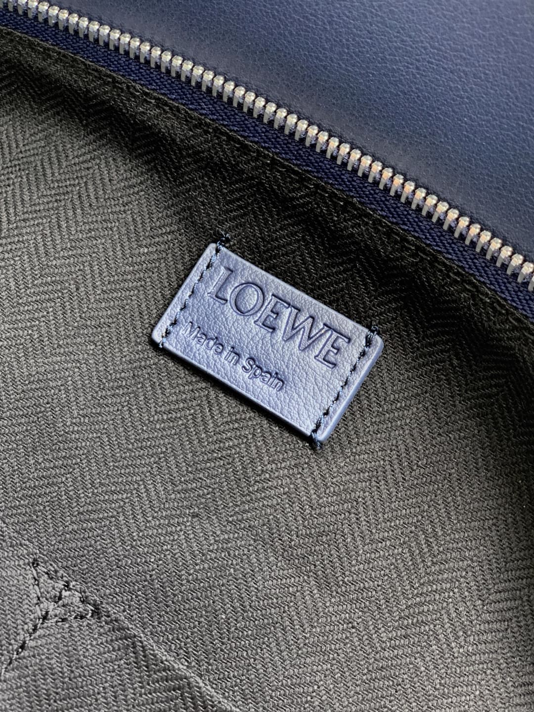 Loewe Blue Medium Product S242488