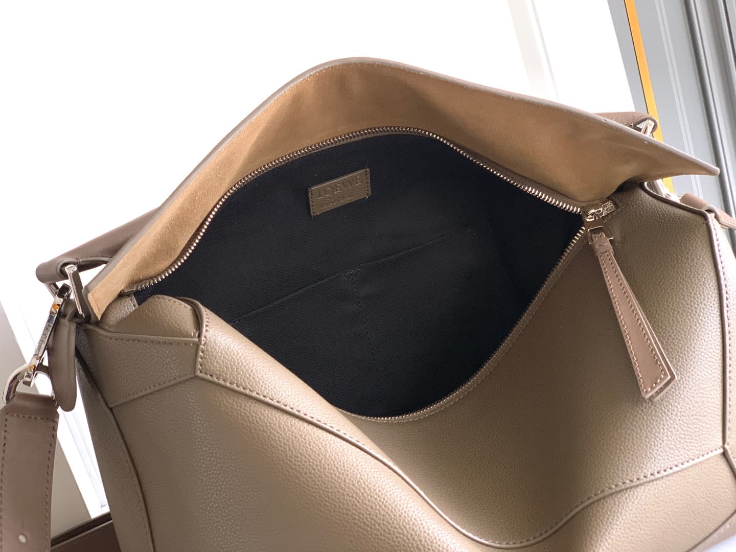 Loewe Medium Product S242488